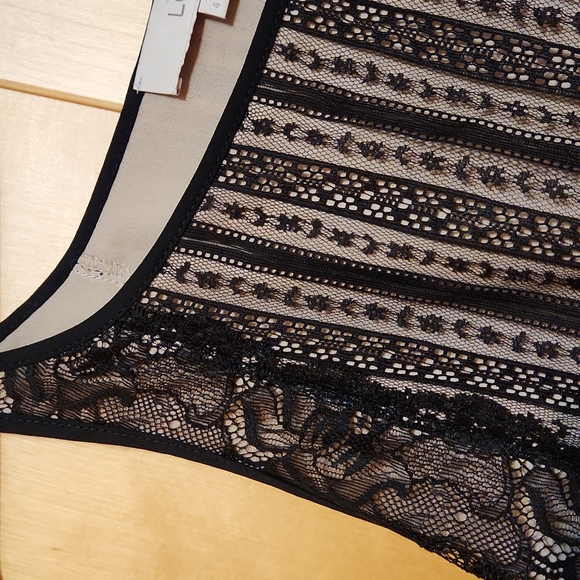 LOFT Black Lace Sleeveless Blouse - Picture 4 of 4